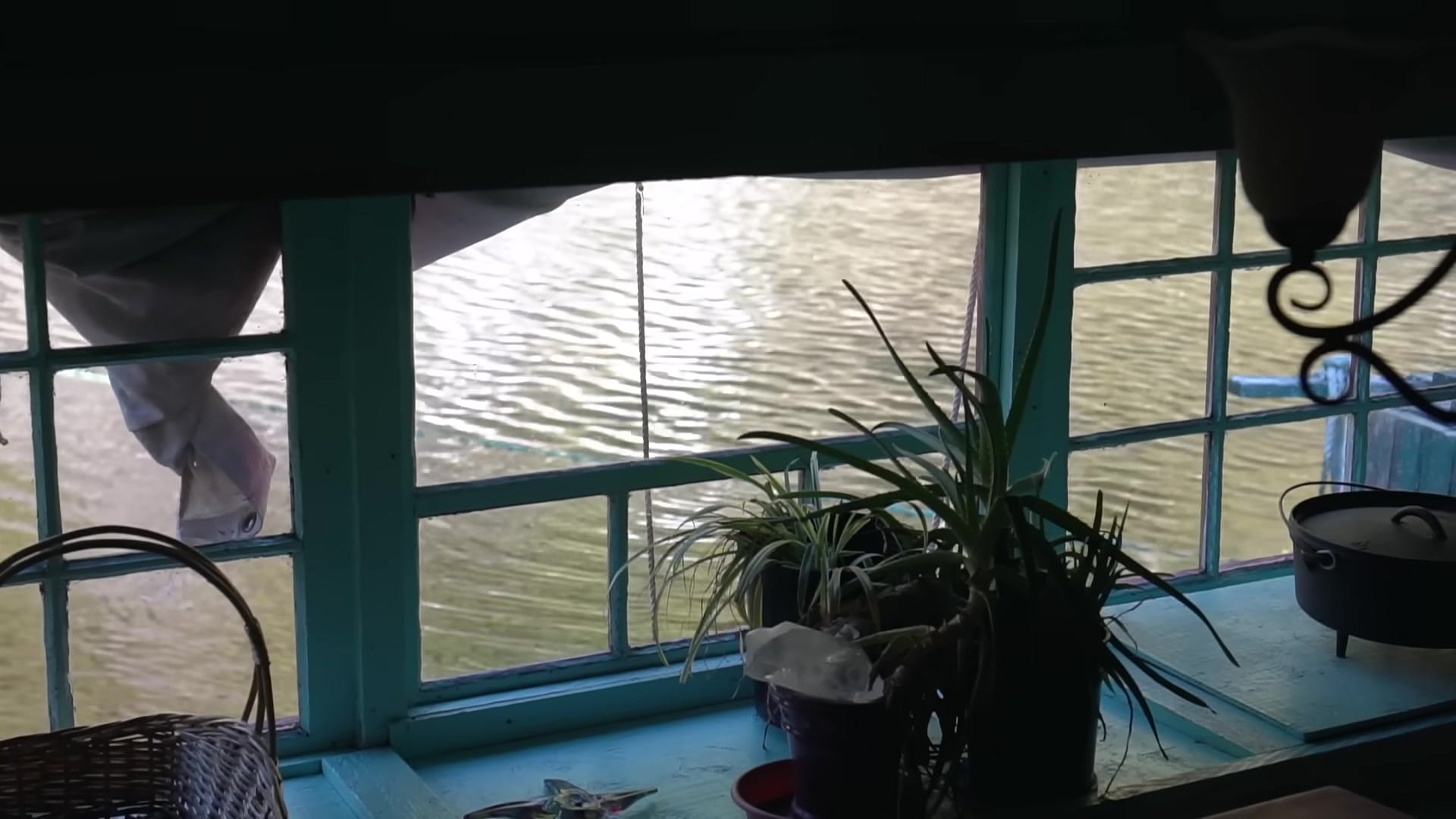 Screenshot at 00:09:54