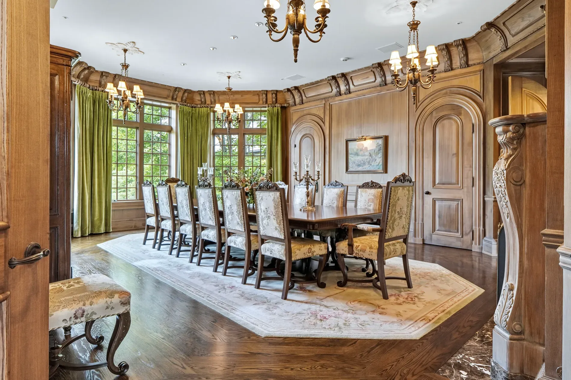 Twelve chairs, big table, formal dinner energy unlocked.