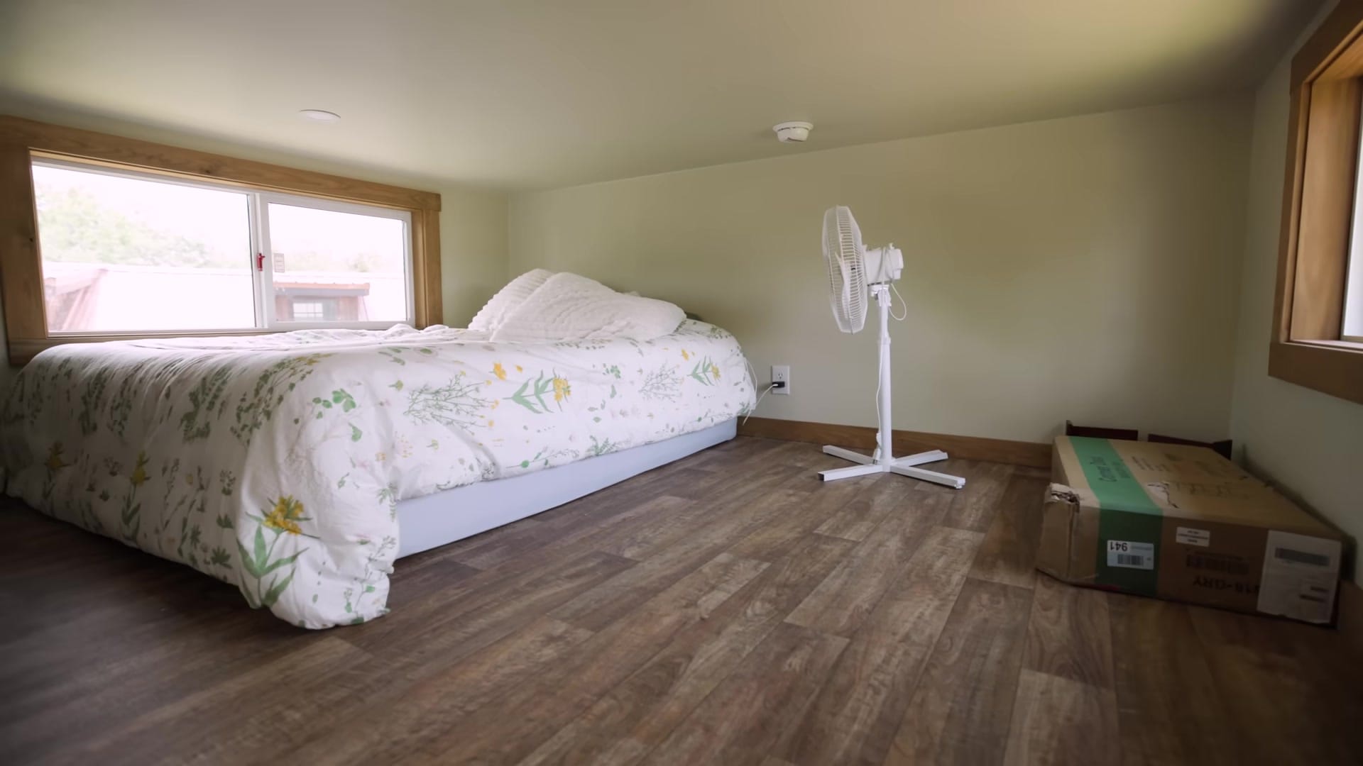 Screenshot at 00:11:15