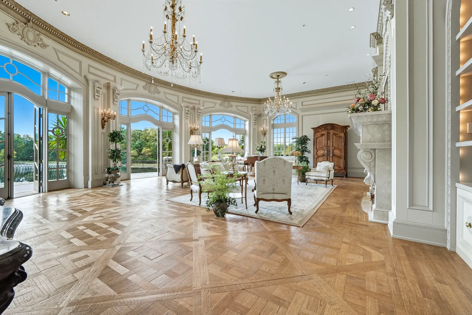 Big arched windows and fancy moulding. You'd whisper in here.