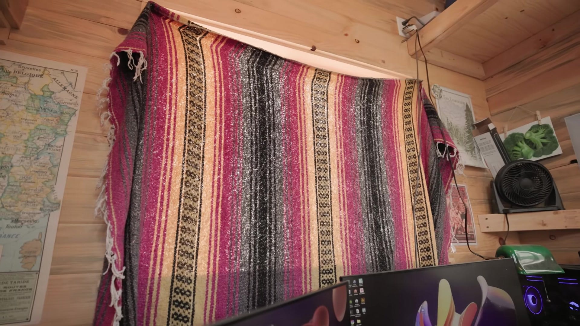 Screenshot at 00:03:24