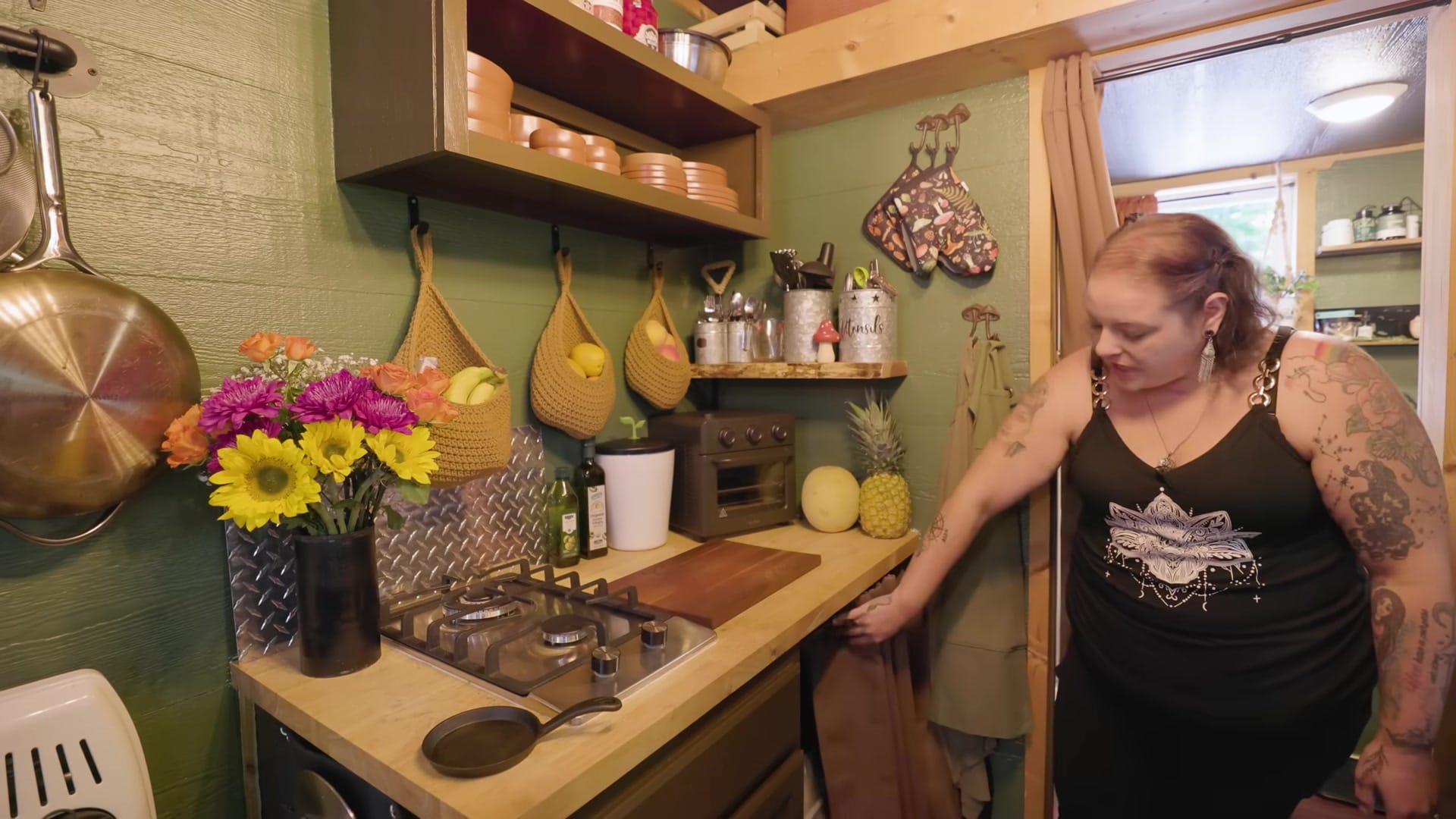 Screenshot at 00:02:03