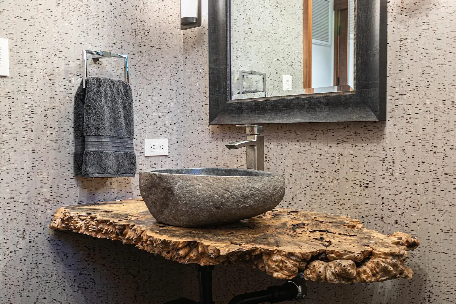 The stone vessel sink is basically art. Would still absolutely wash hands here.