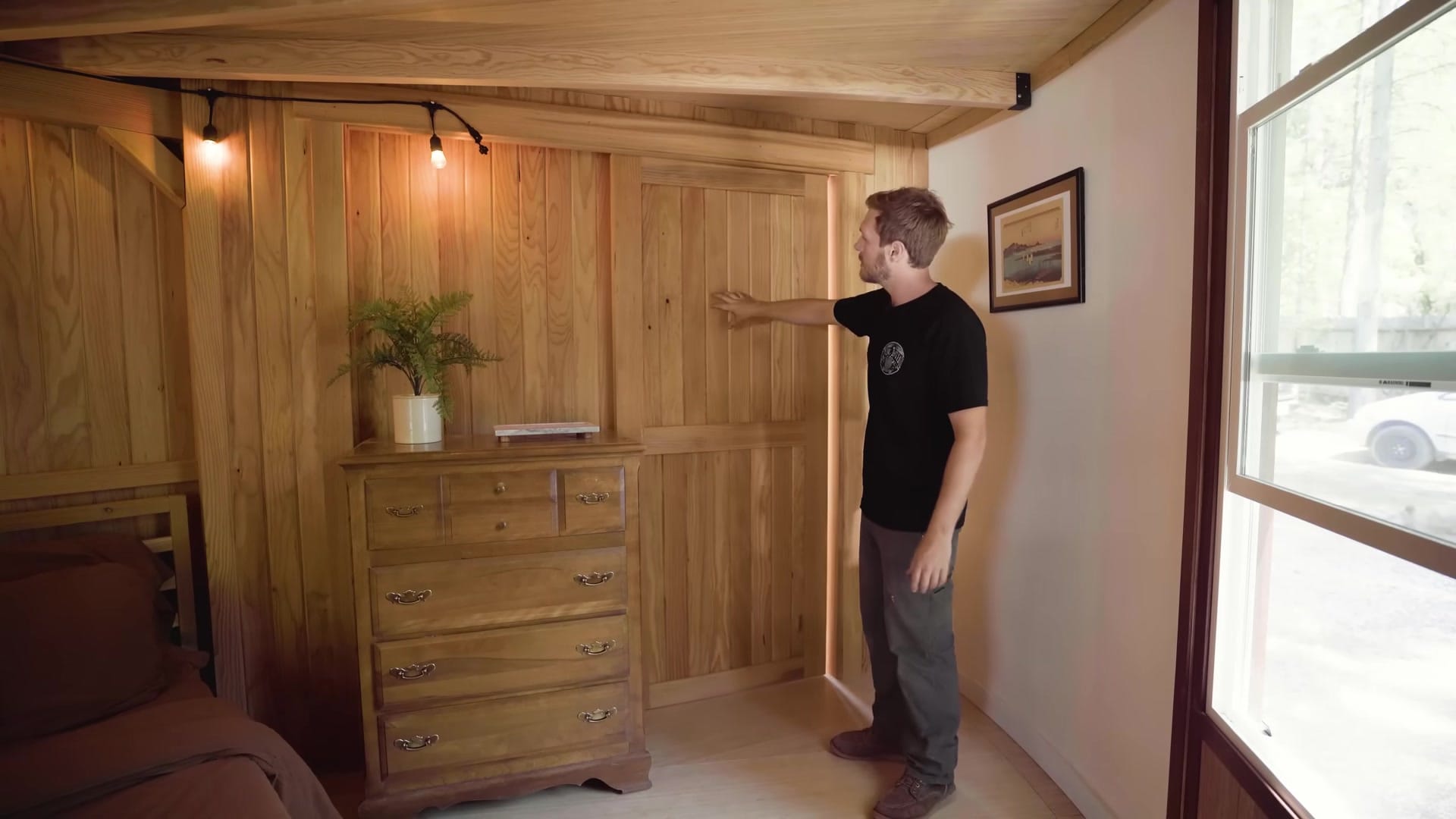 Screenshot at 00:04:29