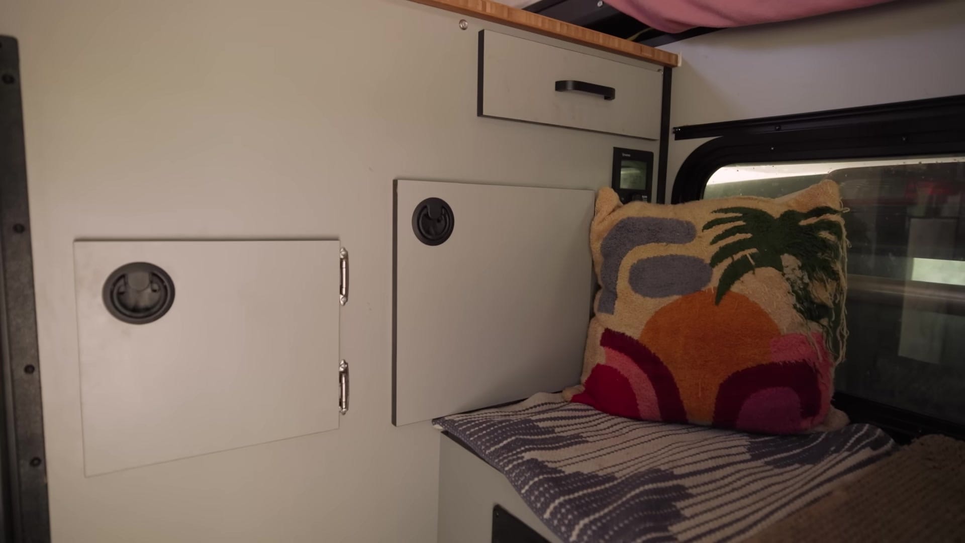 Screenshot at 00:01:39