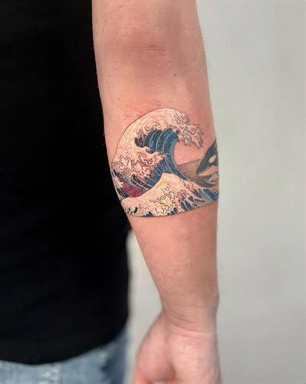 Great Wave That Makes a Statement