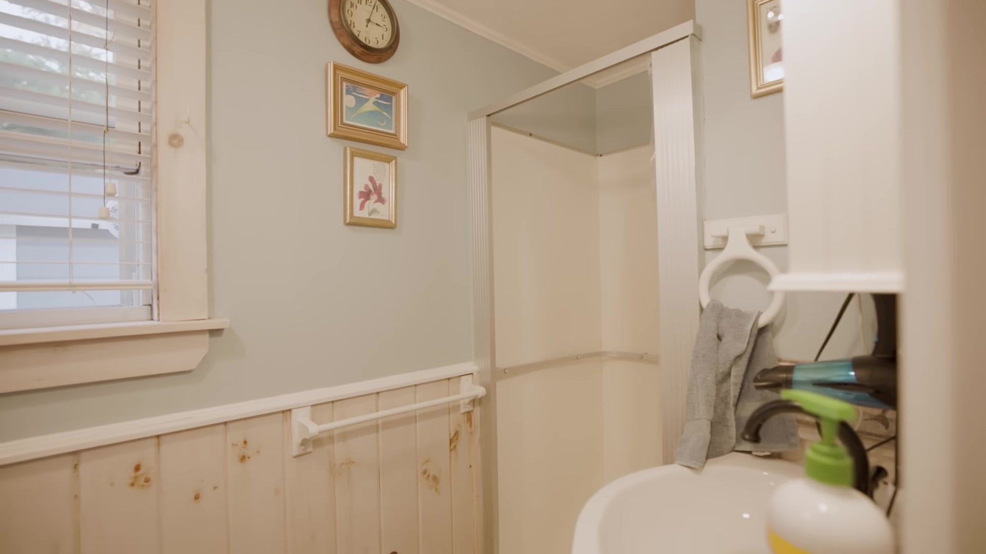 Screenshot at 00:13:01