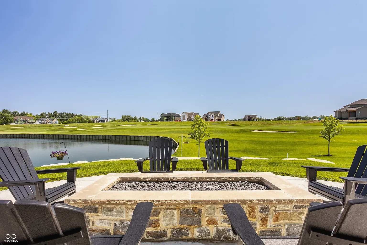 Fire pit circle ready for marshmallows. Simple and perfect.