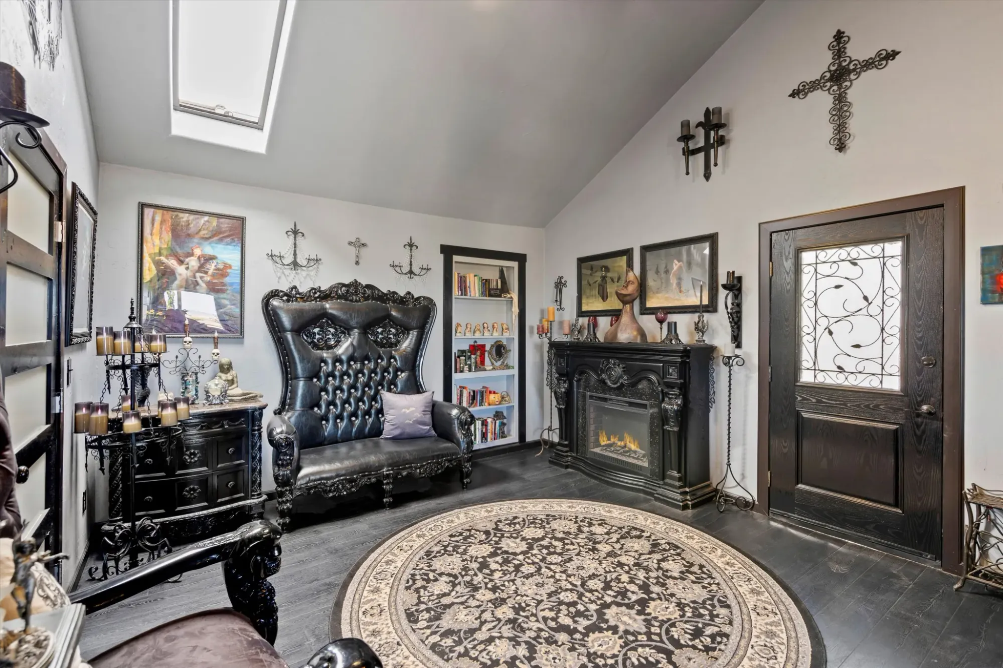 That black velvet throne chair is not messing around.