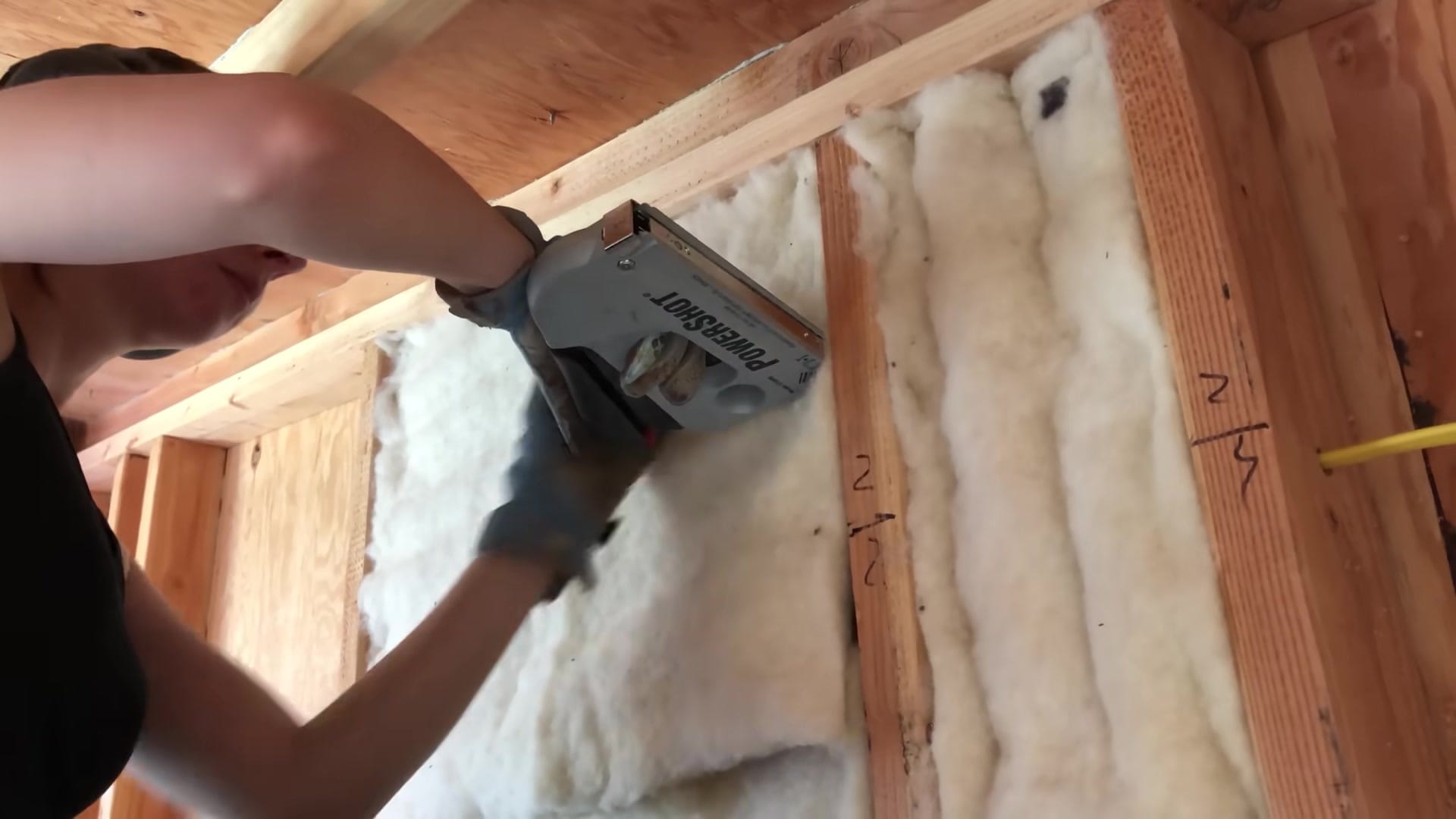 Screenshot at 00:18:07