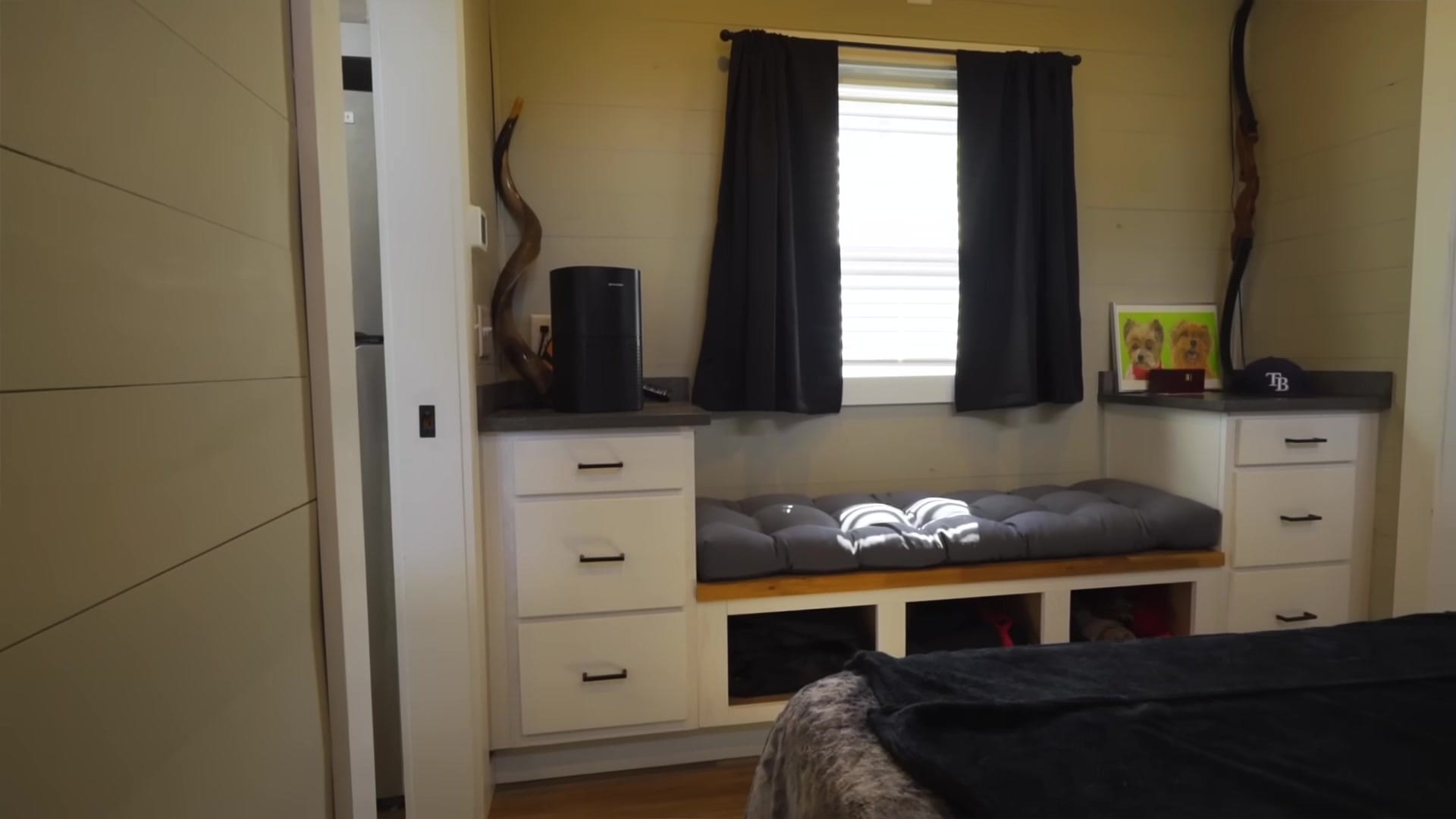 Screenshot at 00:11:52