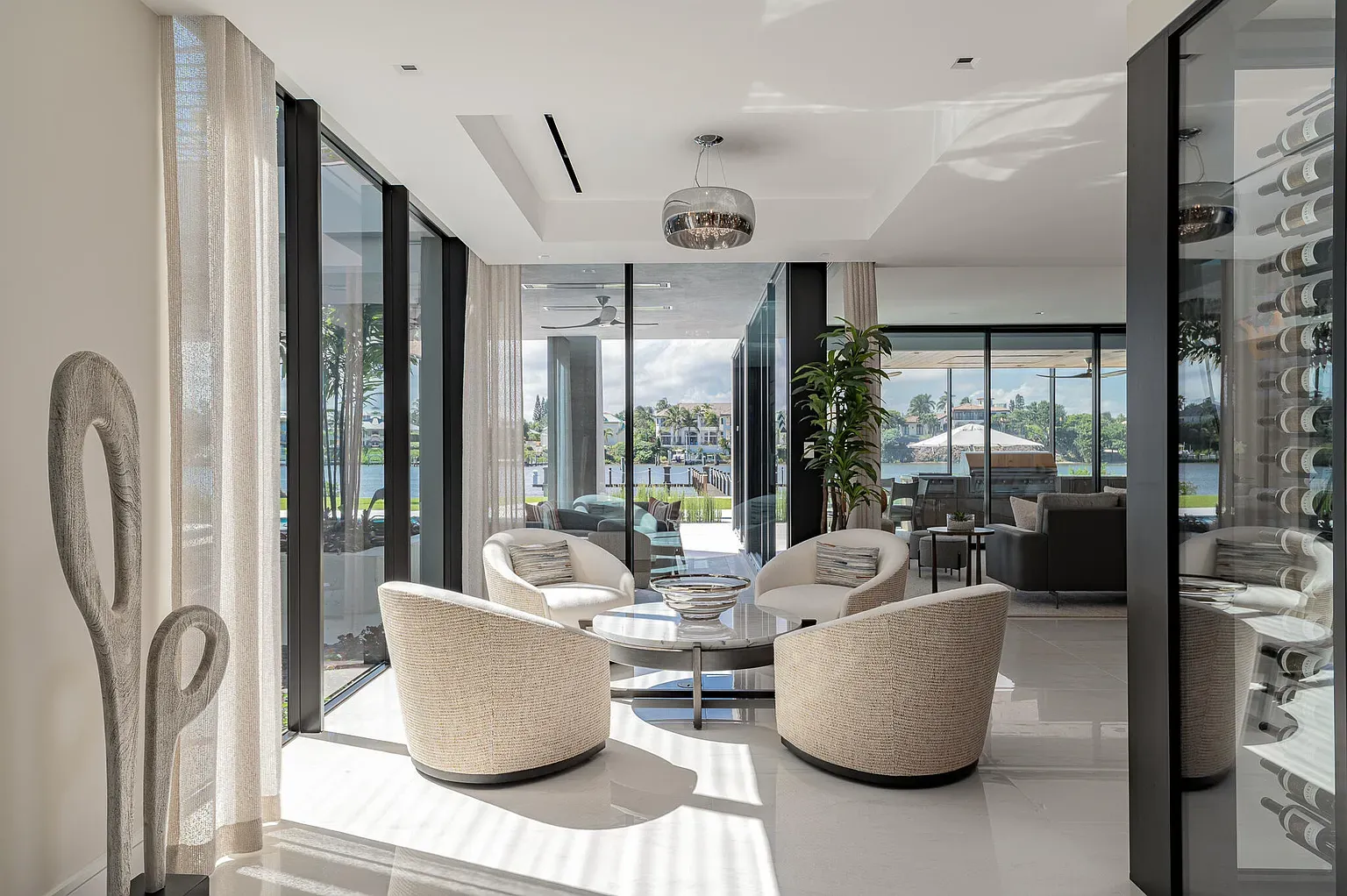 Soft beige everywhere, big sliders. Calm in here, hotel lobby vibes.