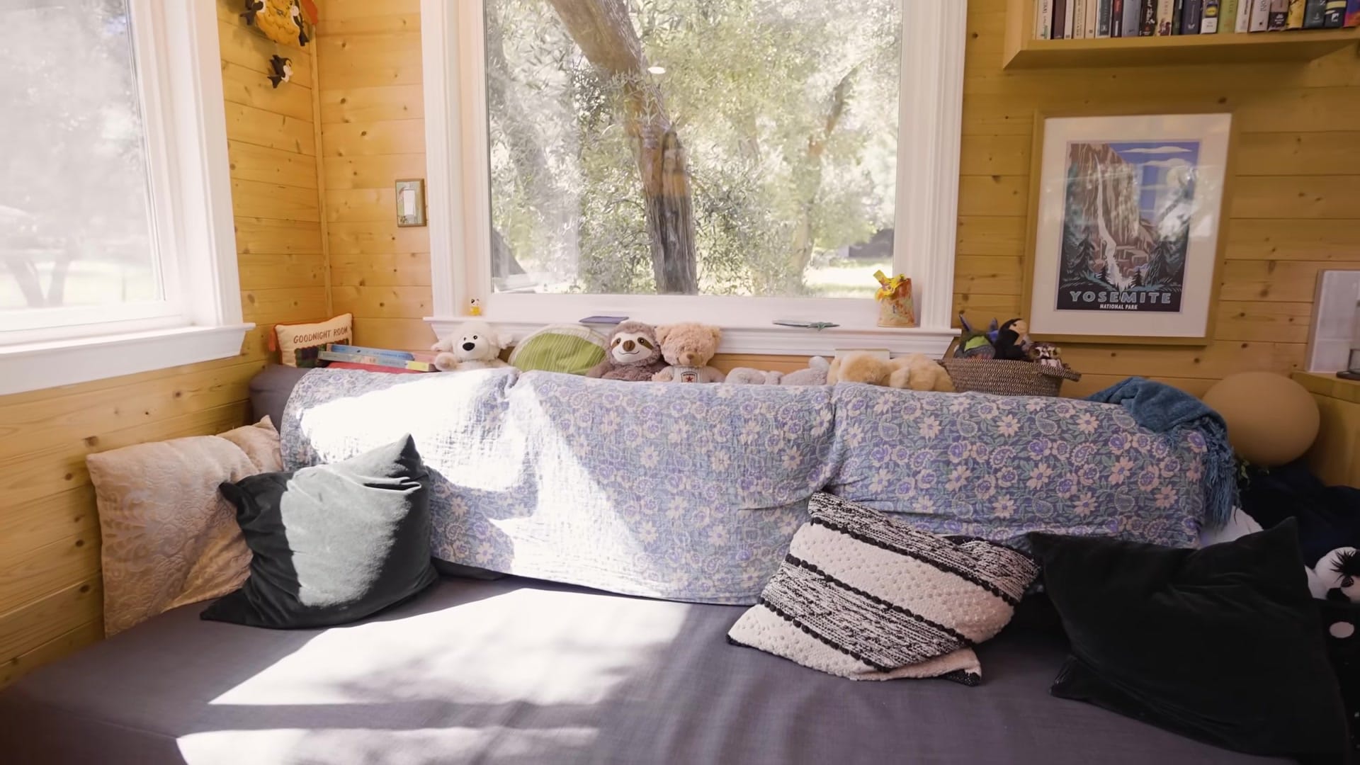 Screenshot at 00:06:26