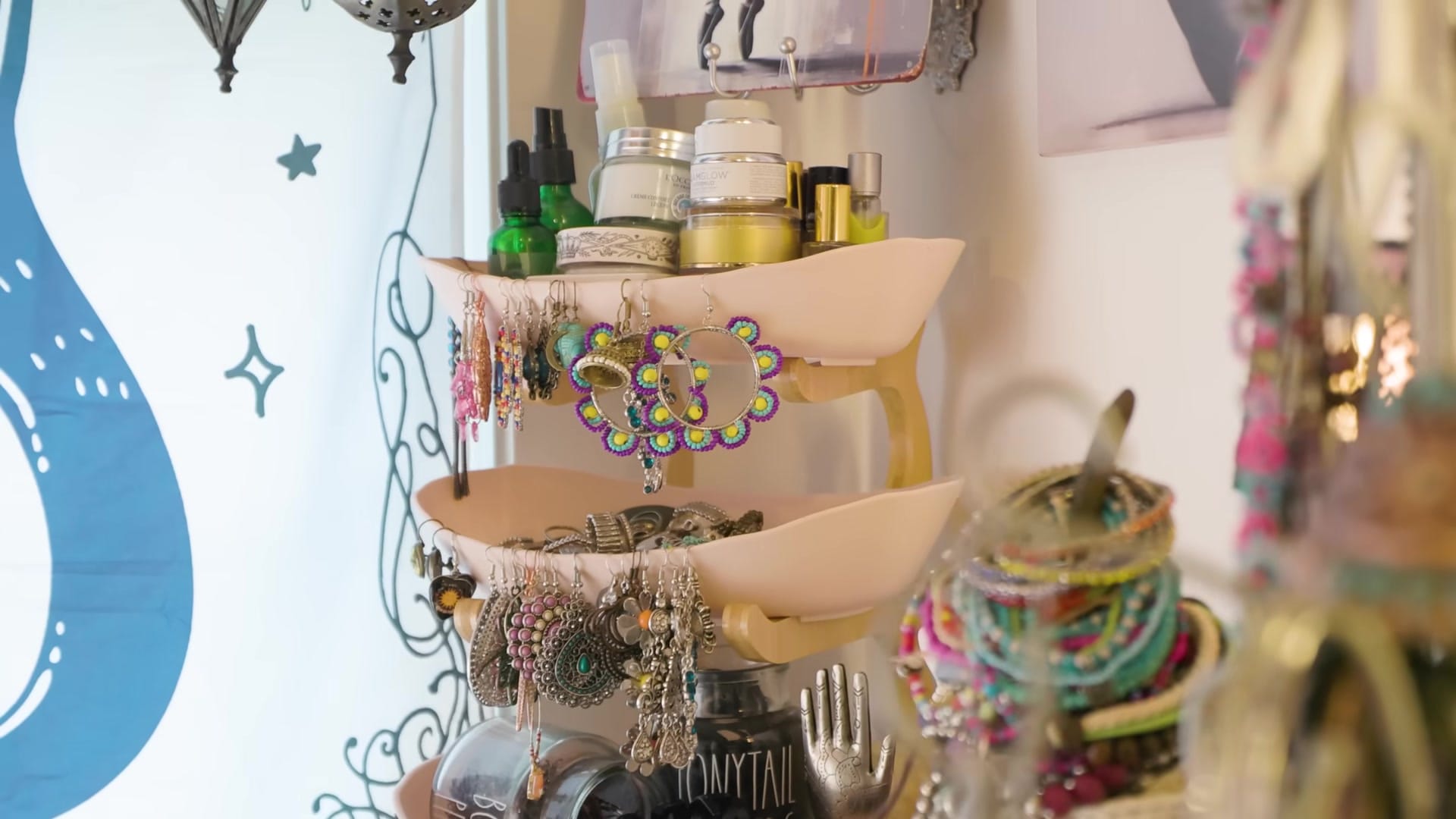 Screenshot at 00:08:14