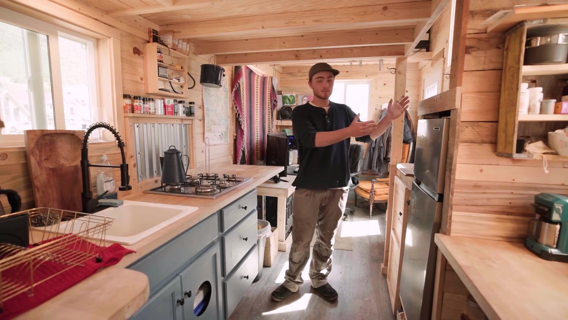 Screenshot at 00:01:25