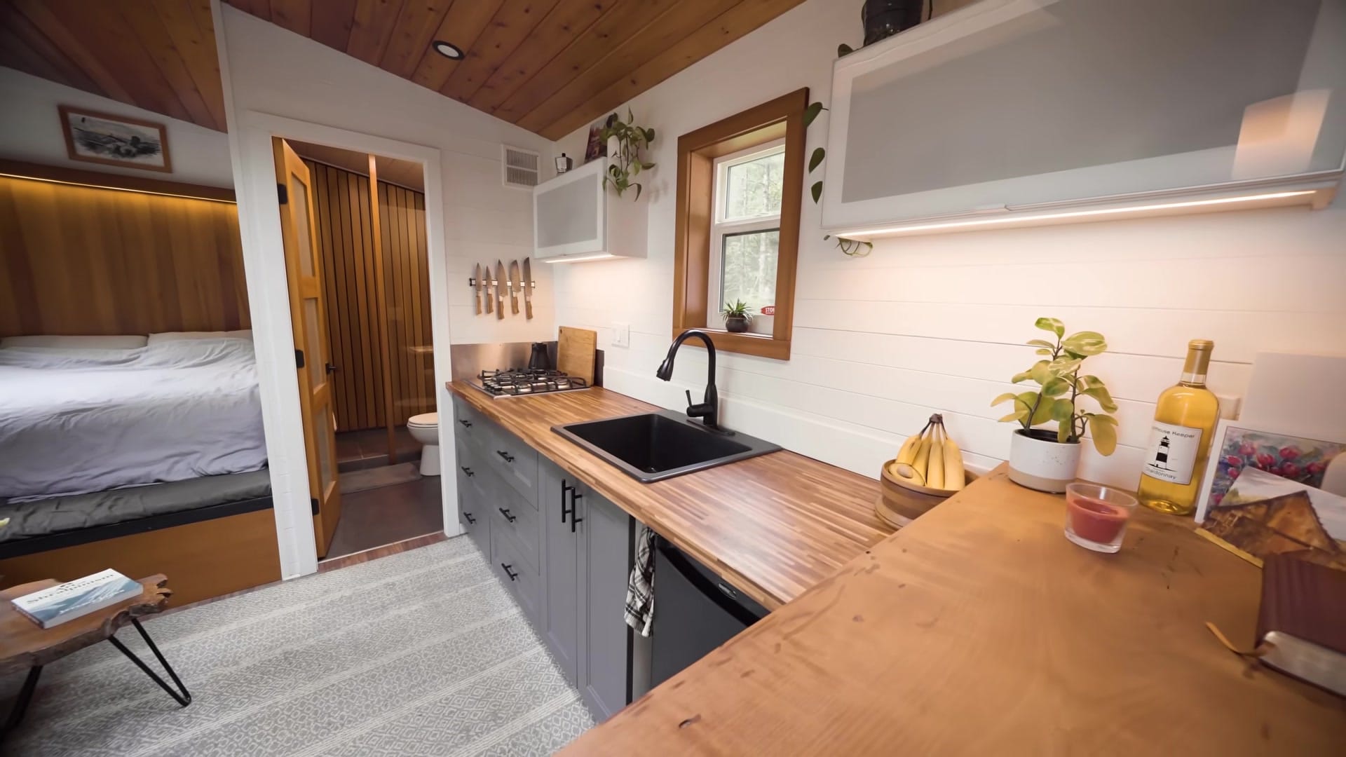 Screenshot at 00:00:43