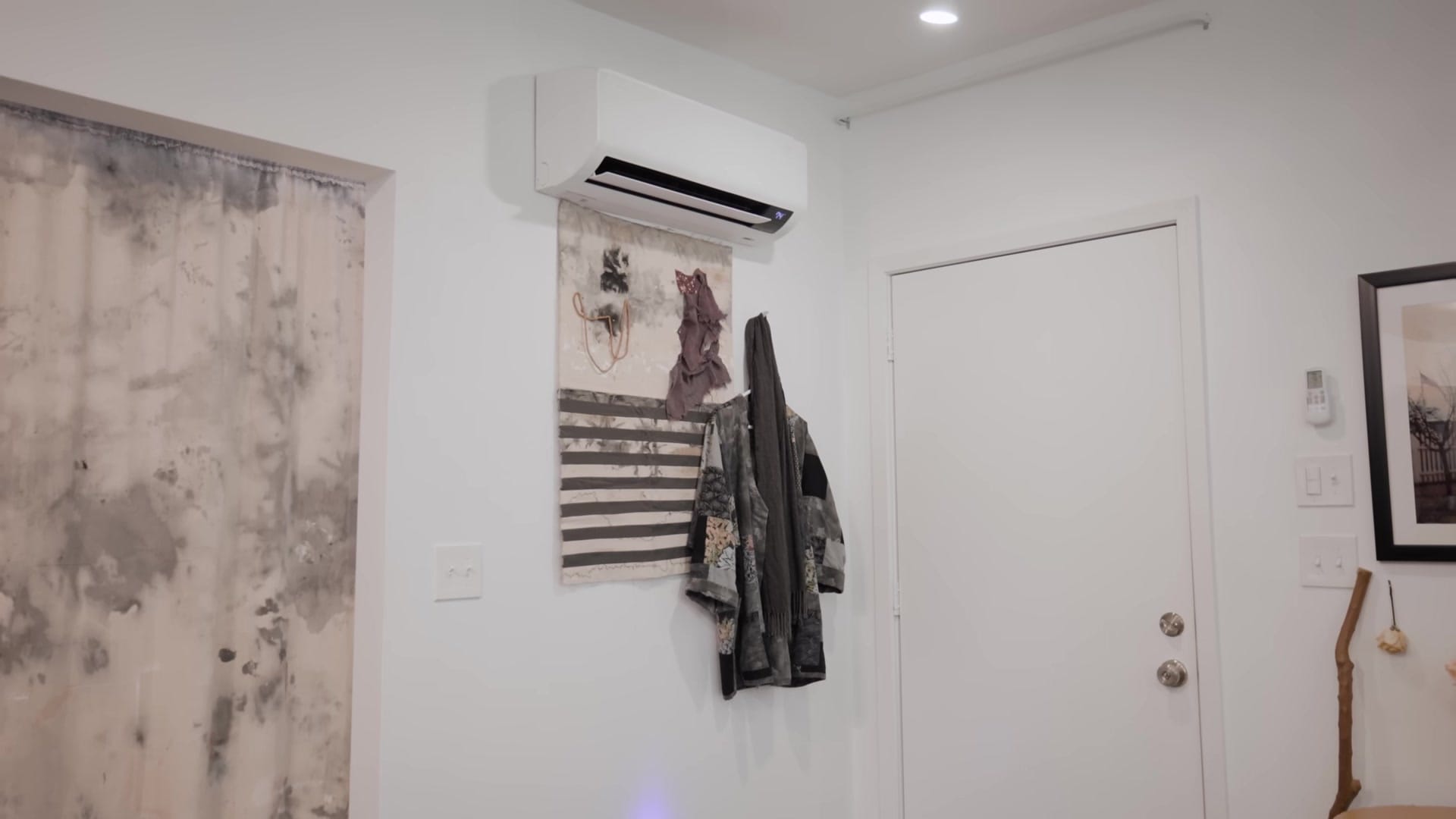 Screenshot at 00:01:06