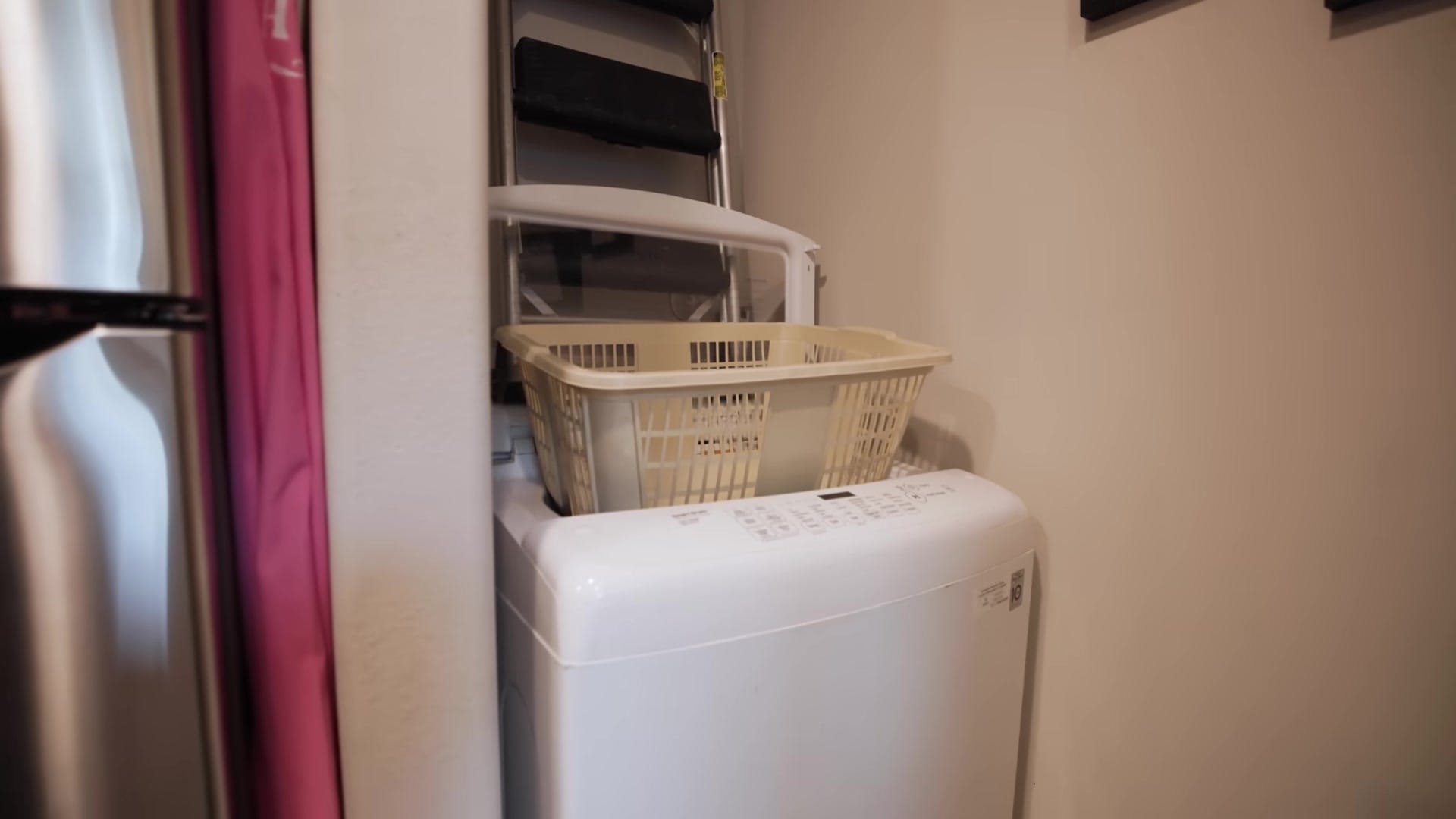 Screenshot at 00:02:40