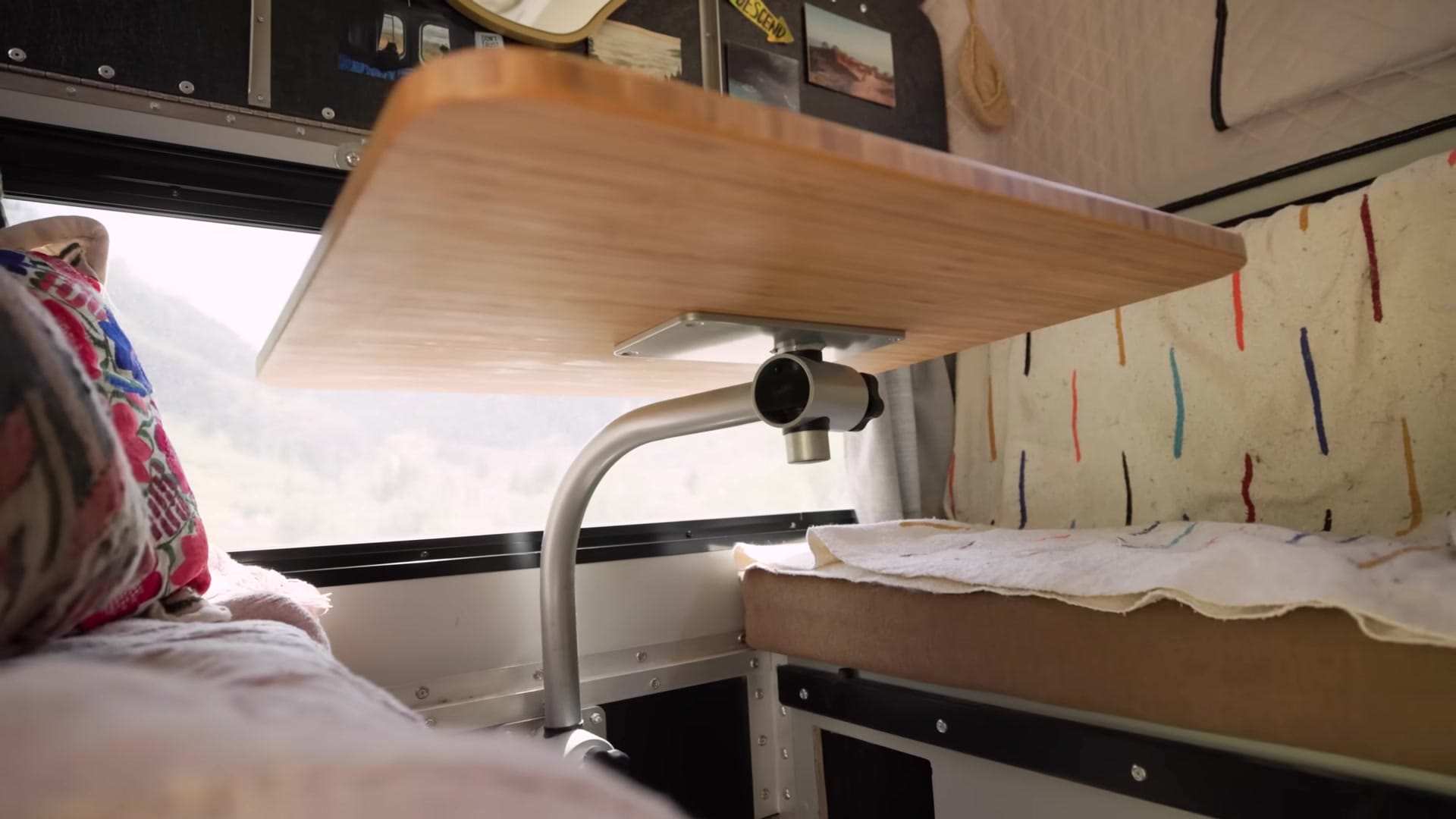 Screenshot at 00:03:43