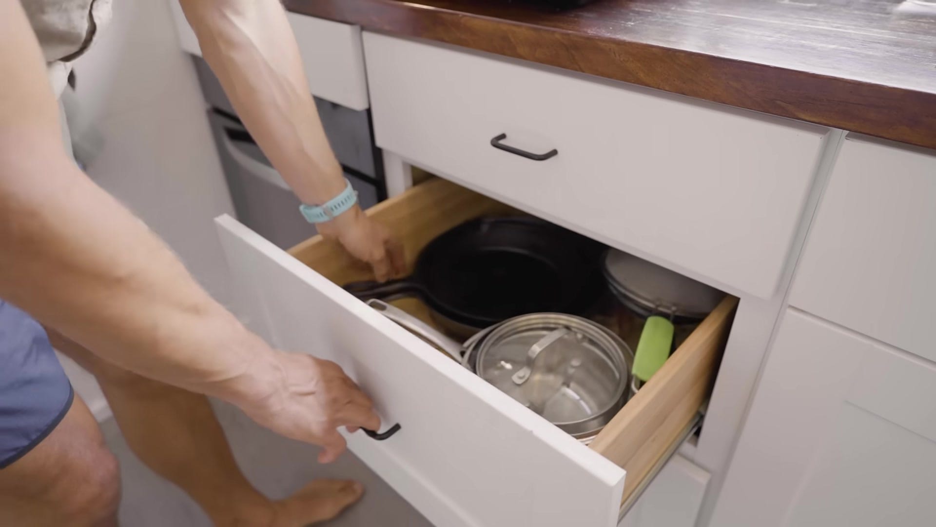 Screenshot at 00:01:40