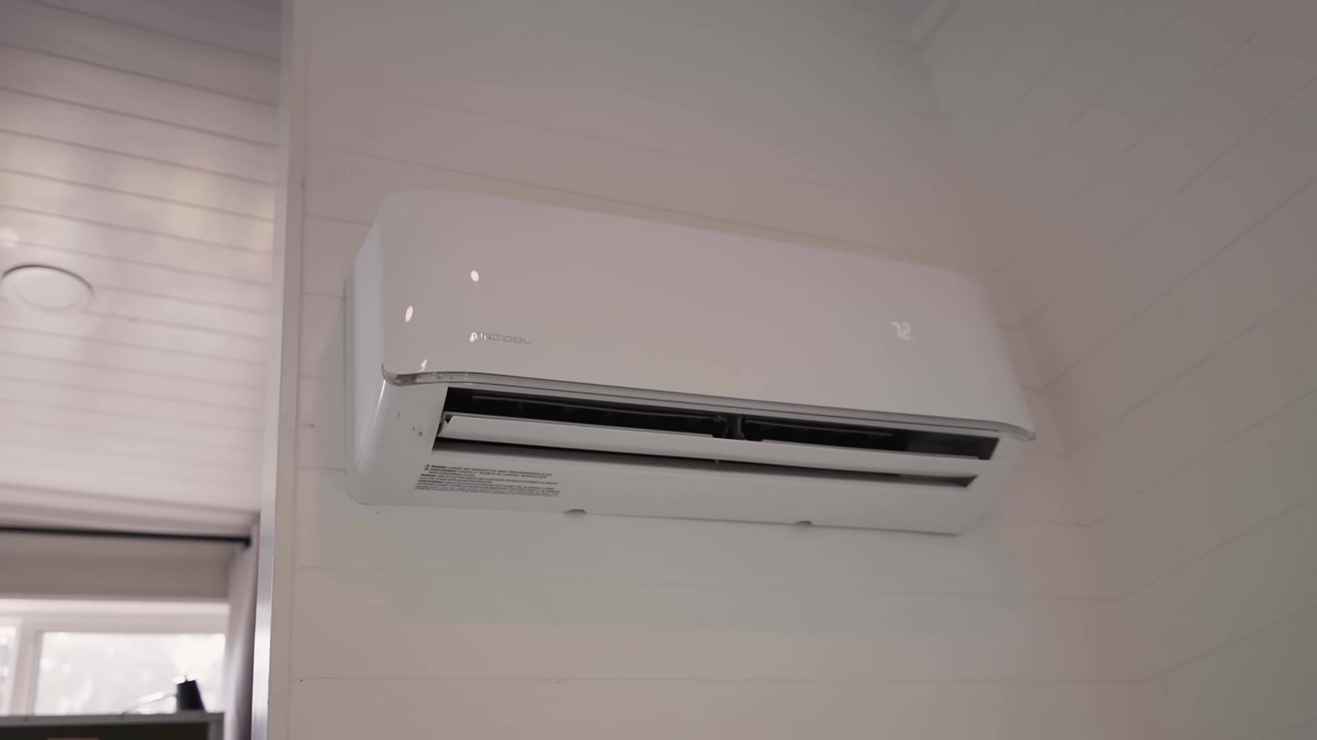 Screenshot at 00:06:14