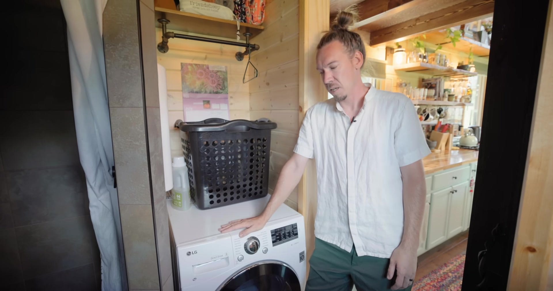 Screenshot at 00:24:14