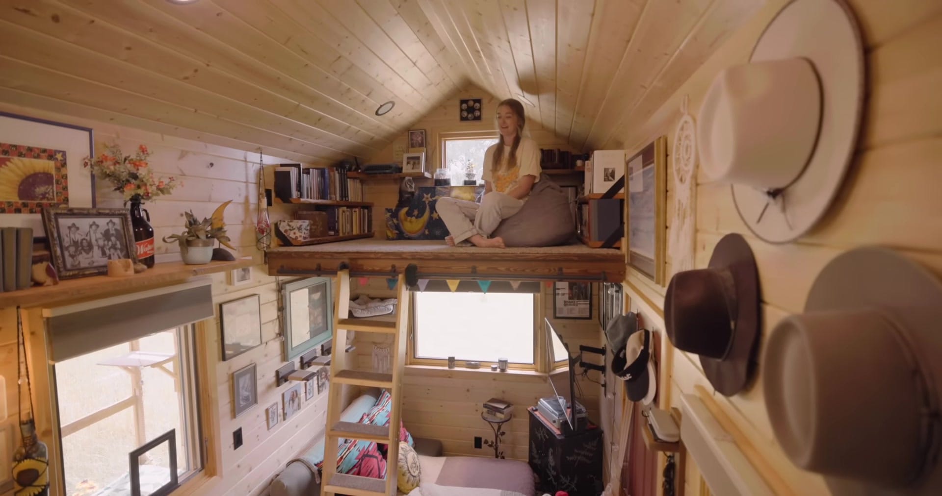 Screenshot at 00:12:25