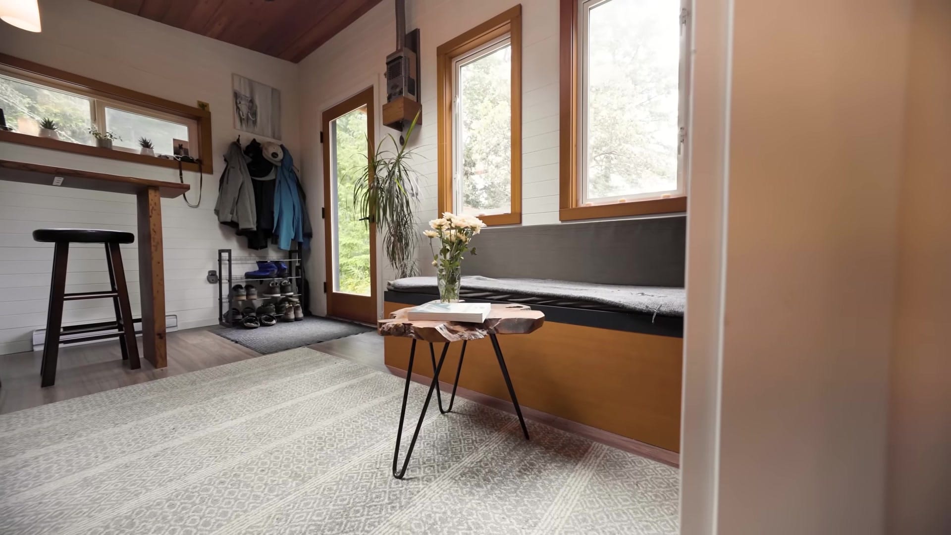 Screenshot at 00:04:40