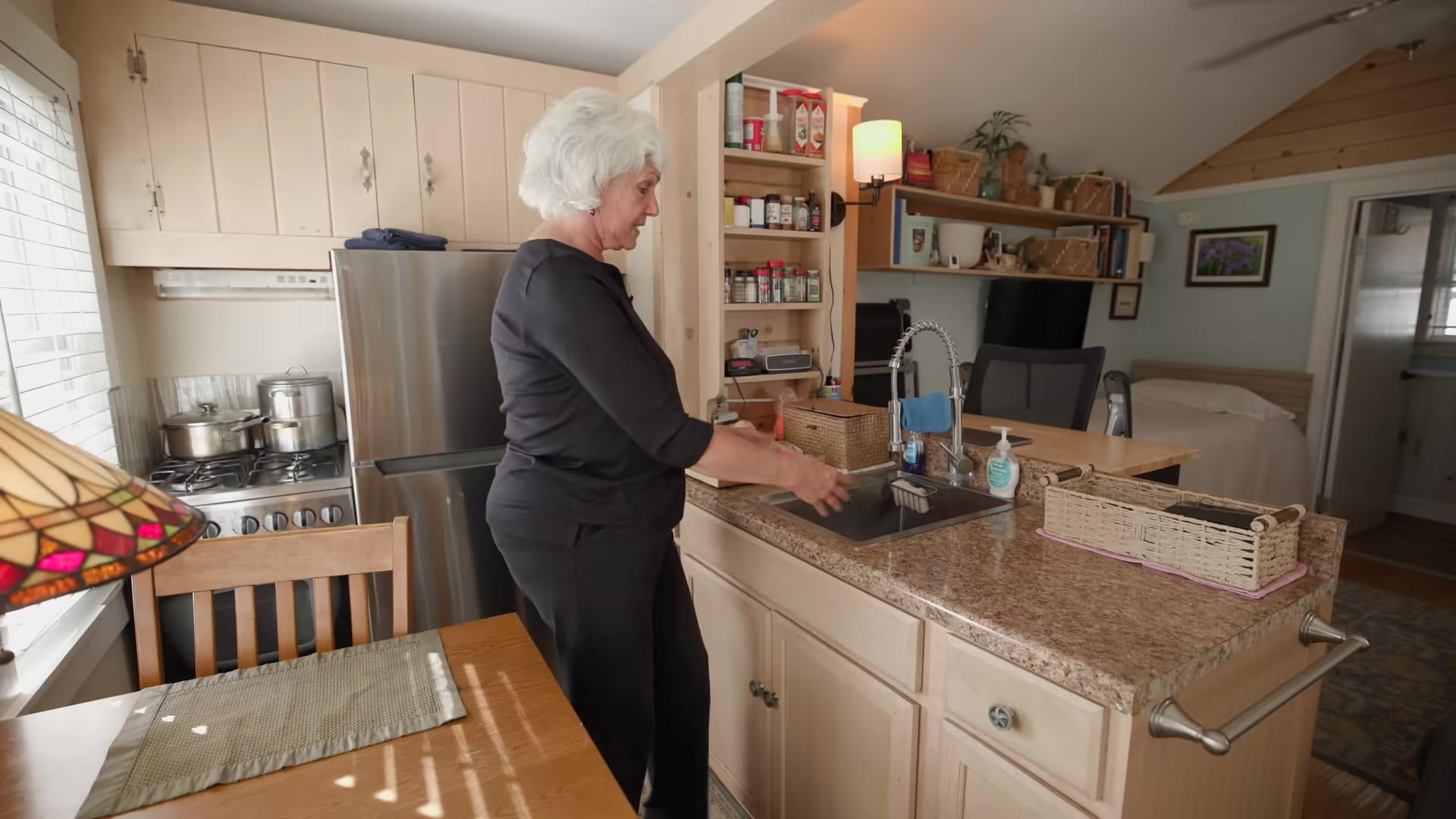 Screenshot at 00:00:33