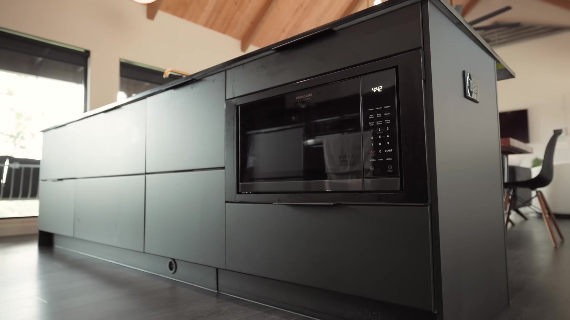 Screenshot at 00:00:56