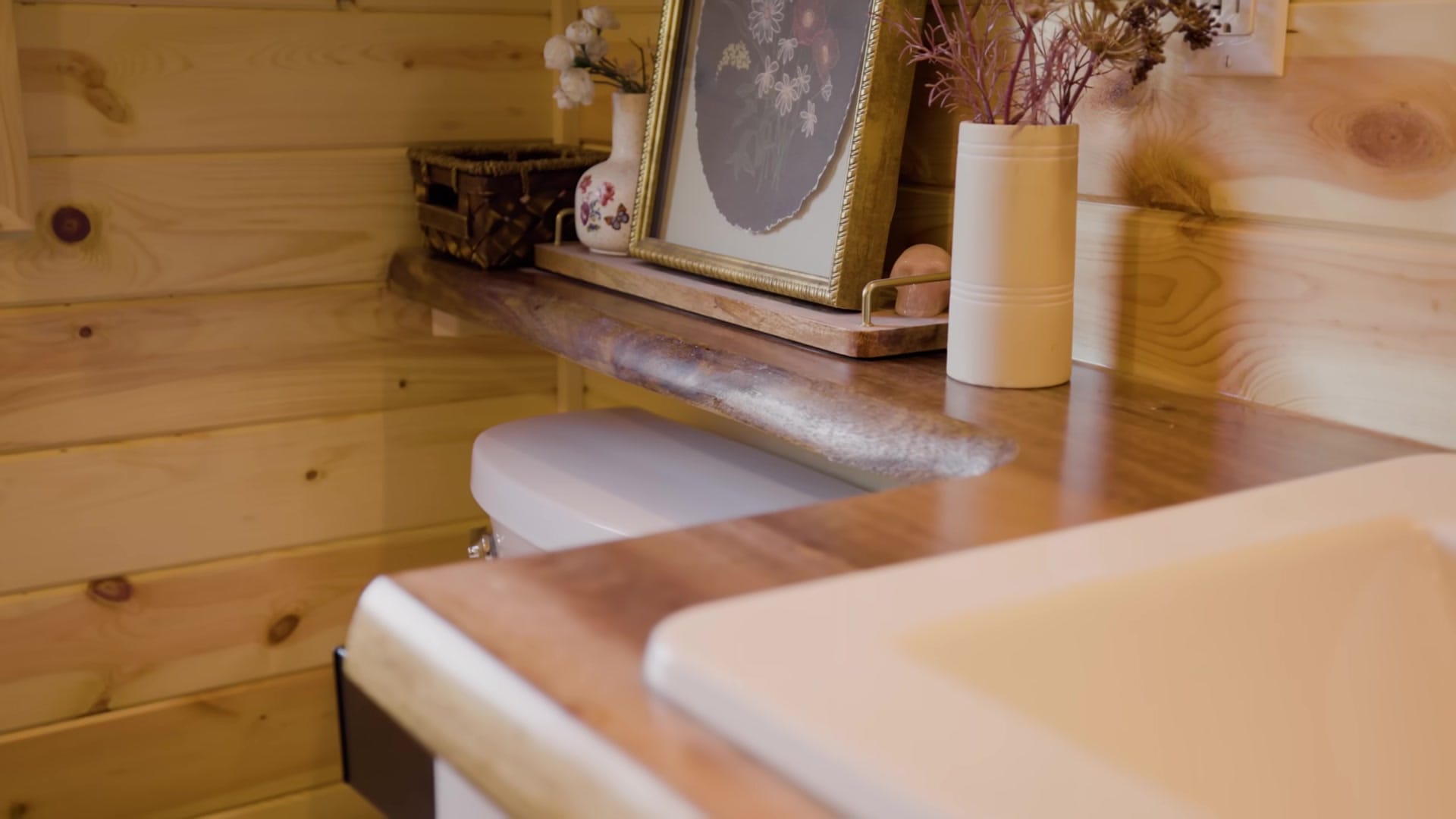 Screenshot at 00:07:07