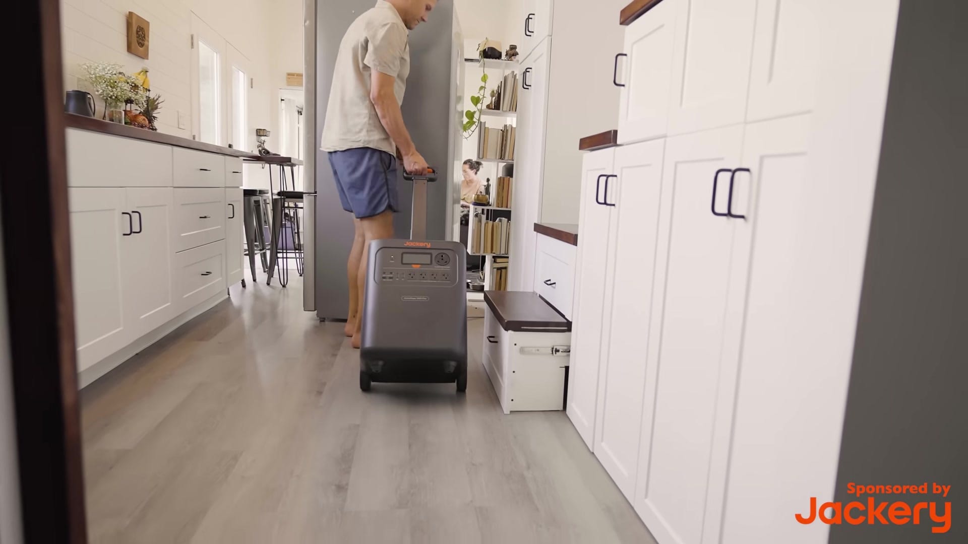 Screenshot at 00:03:57