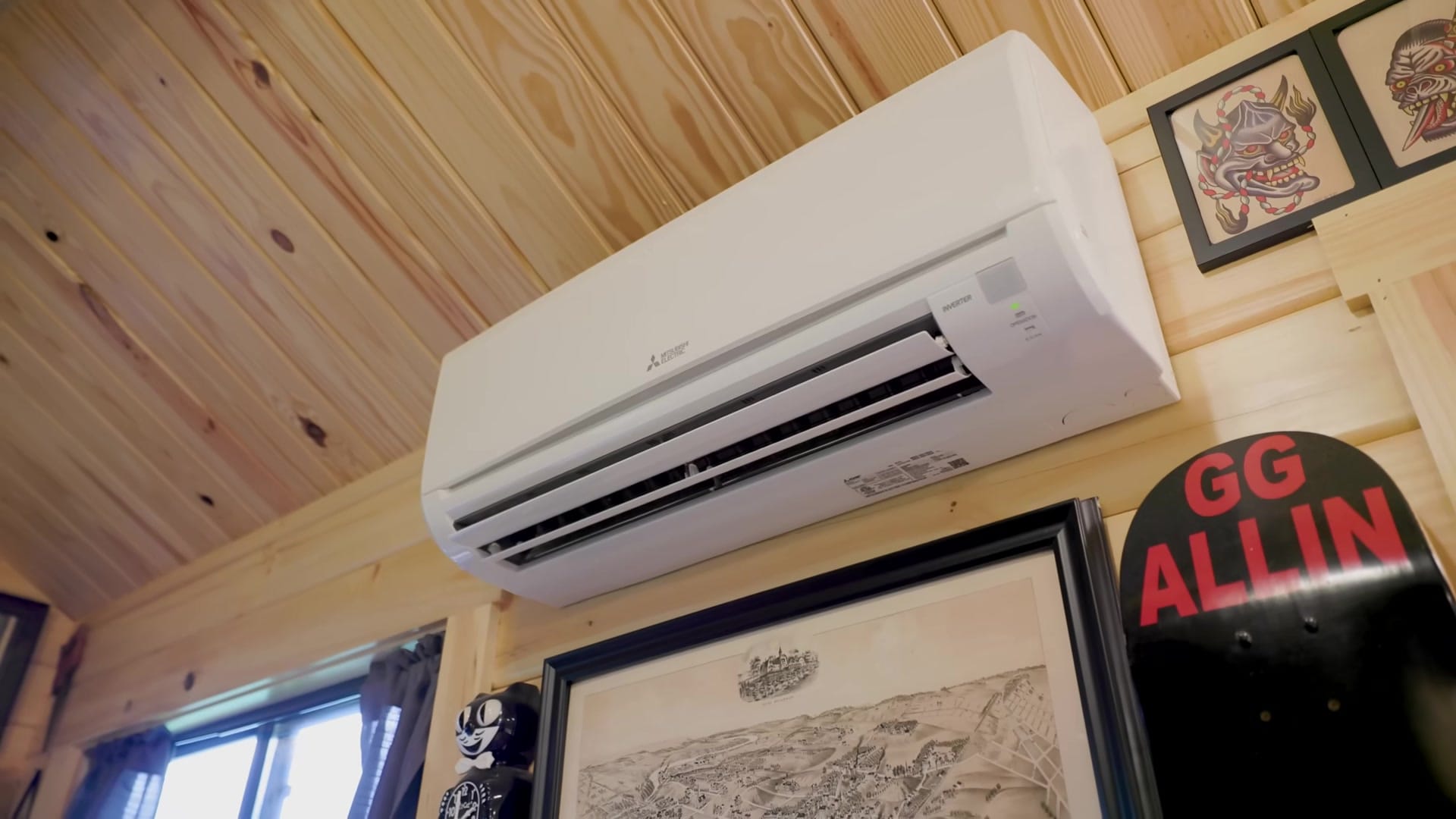 Screenshot at 00:04:23