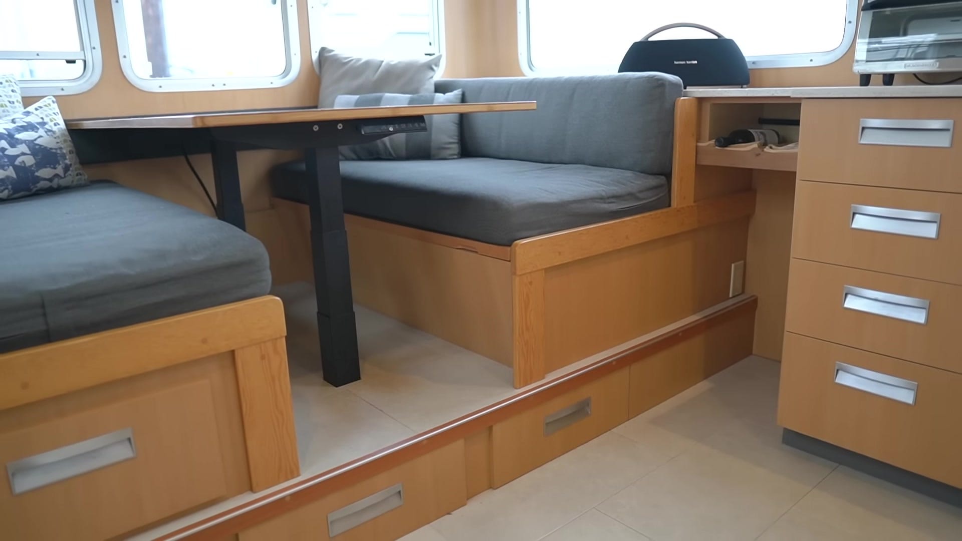 Screenshot at 00:02:58