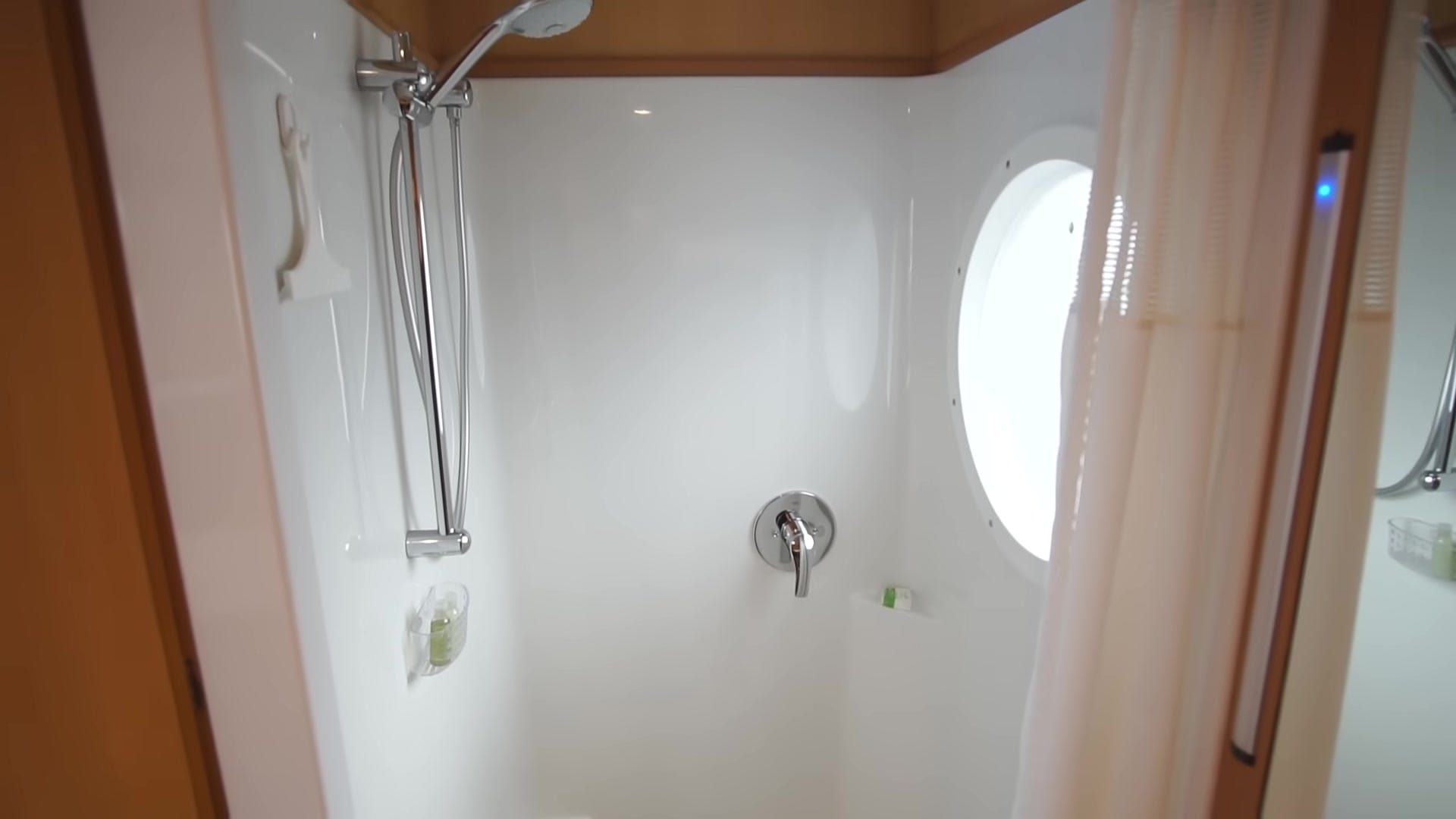 Screenshot at 00:08:30