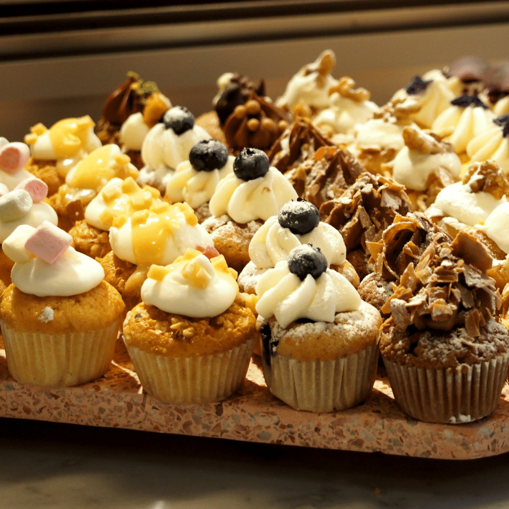 German Apricot Cake (Aprikosenkuchen)