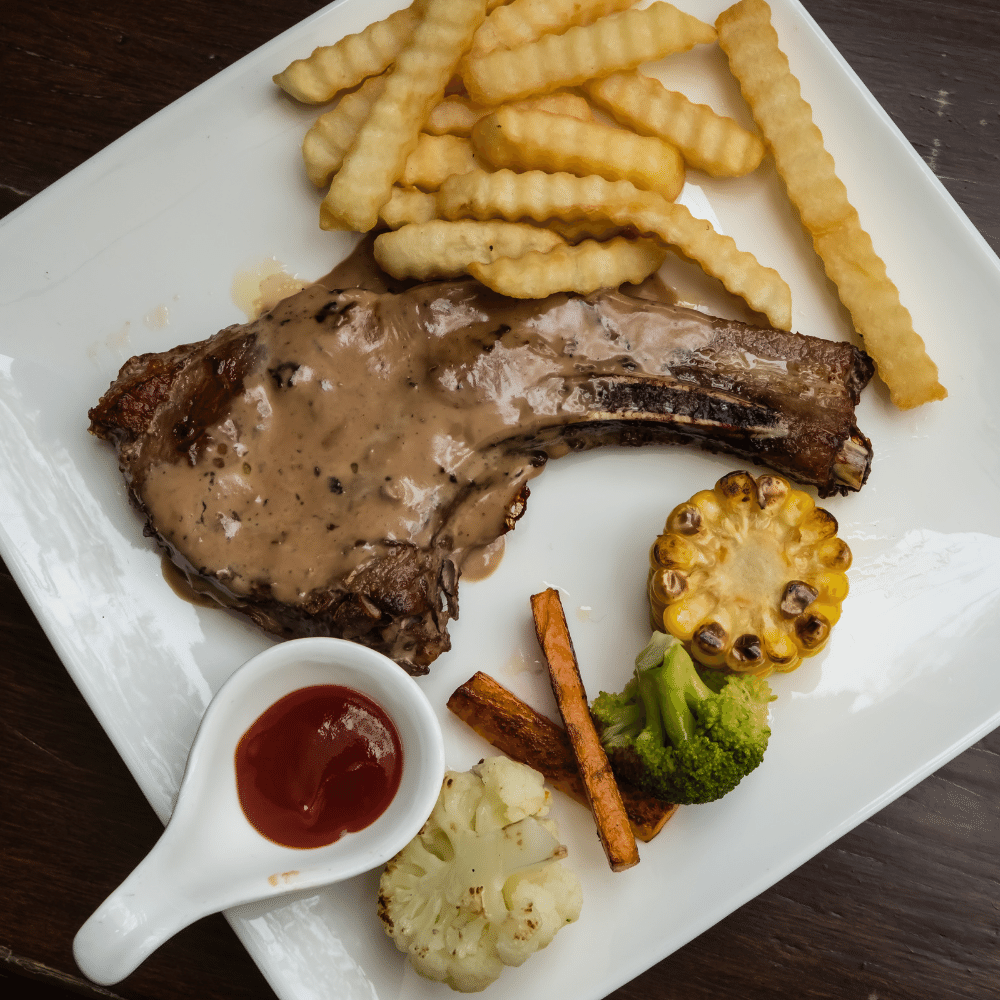 How to Pick Side Dishes for Your Smoked Pork Chop Meal