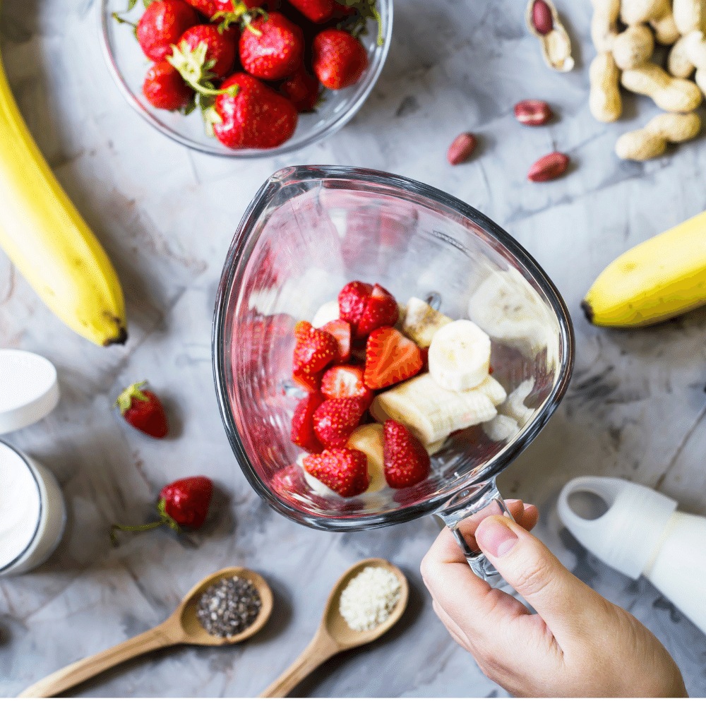 Ways to Enjoy A Strawberry Banana Smoothie Without Yogurt