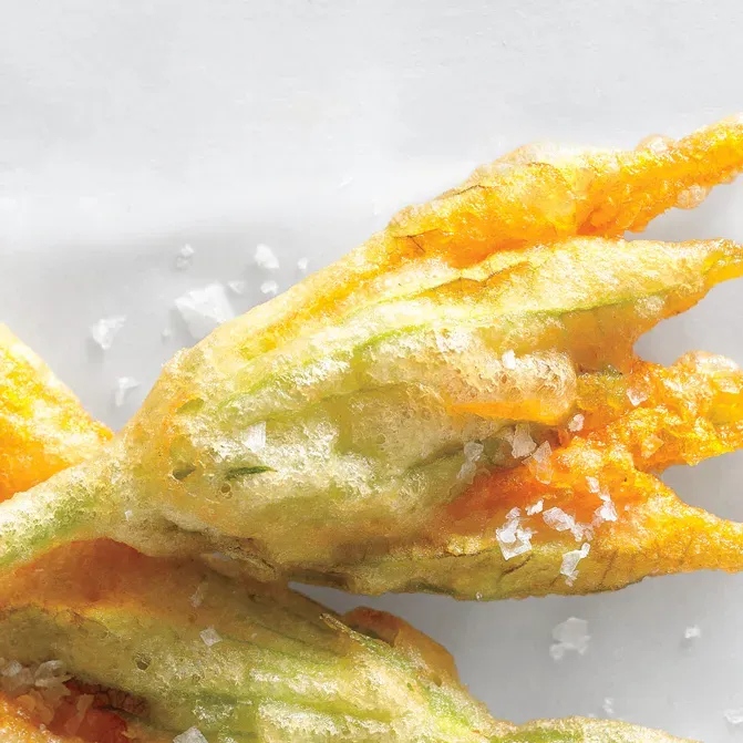 Fried zucchini blossoms