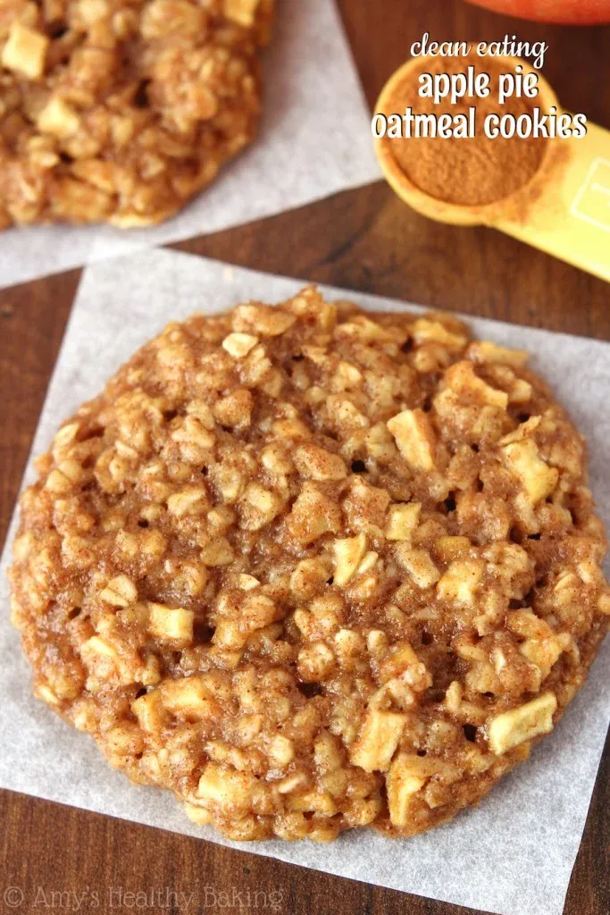 Apple Pie Oatmeal Cookies