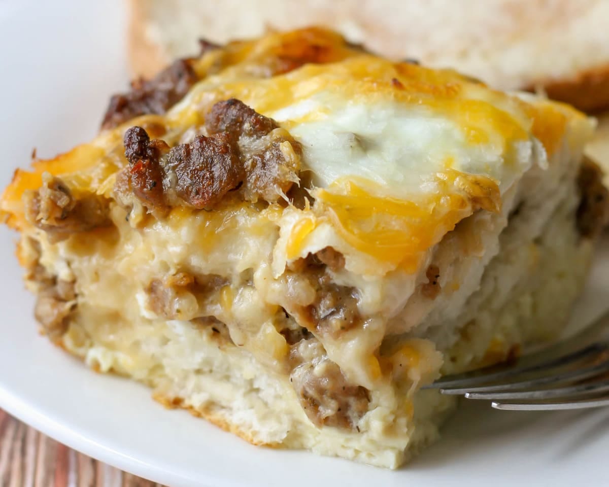 BISCUIT EGG CASSEROLE