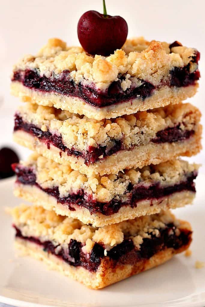 Cherry Pie Crumb Bars Recipe