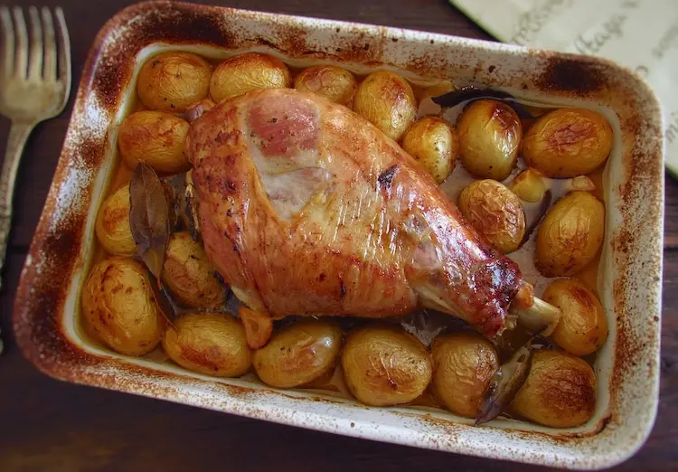 ROASTED TURKEY LEG WITH POTATOES