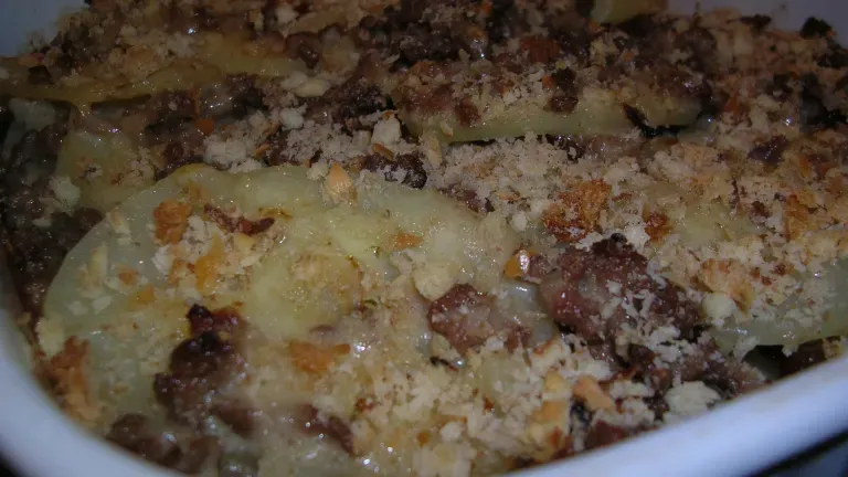 Old-Fashioned Potato-Beef Casserole
