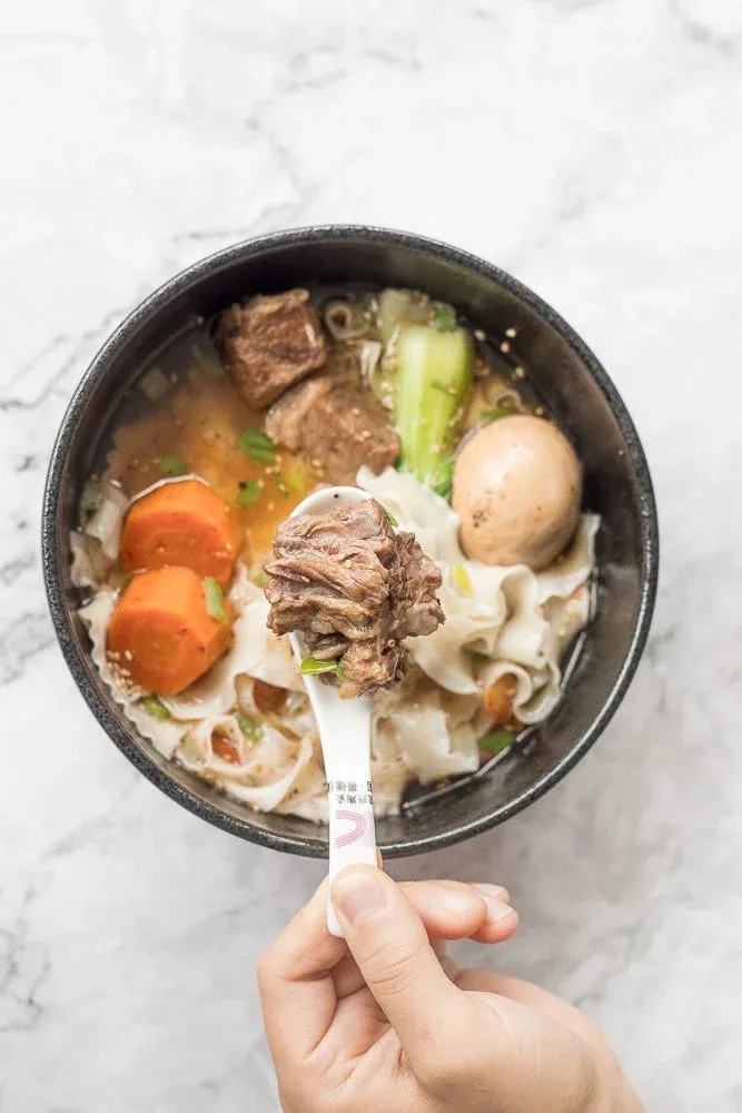 Slow Cooker Asian Beef Noodle Soup