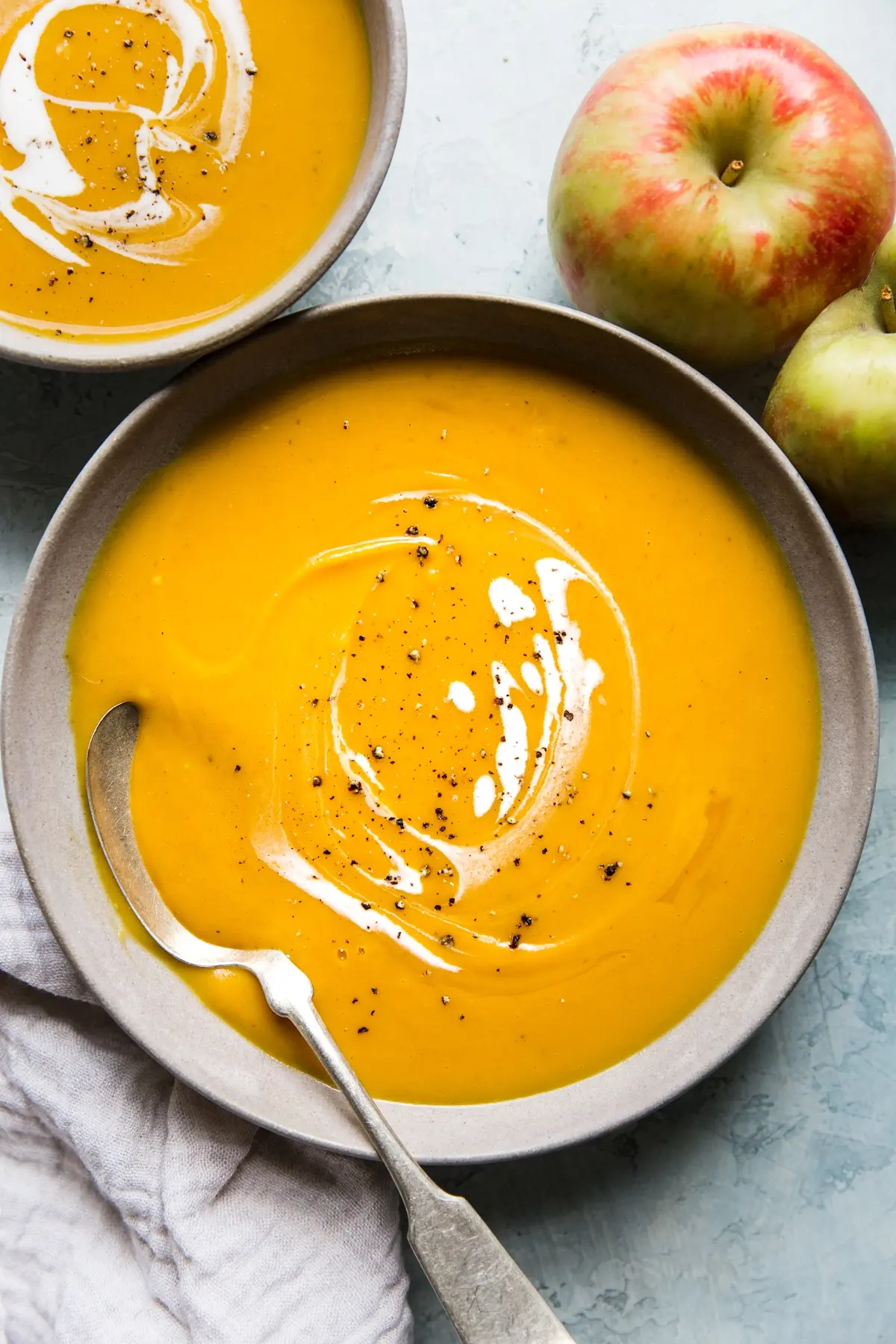 Slow-Cooker Butternut Squash Soup with Apples