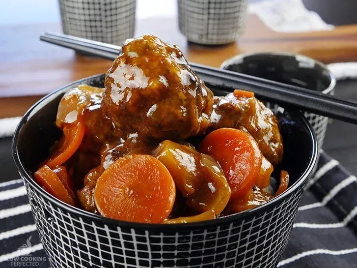 Slow Cooker Sweet and Sour Meatballs