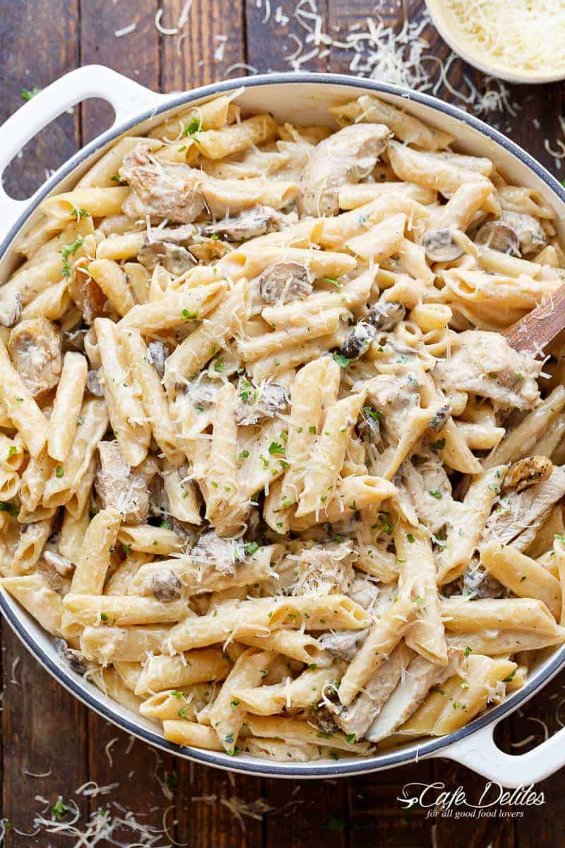 creamy mushroom chicken pasta