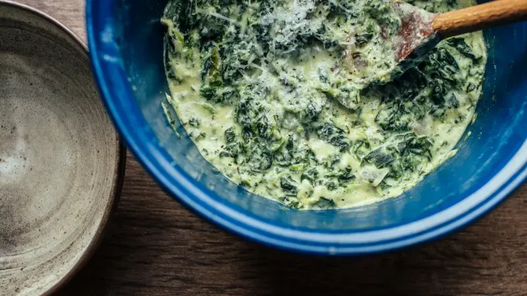 Crock Pot Cheesy Spinach Casserole