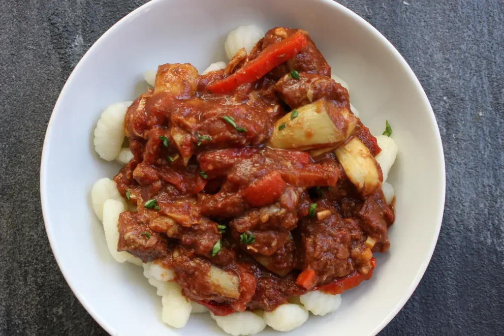 Slow Cooker Mediterranean Beef